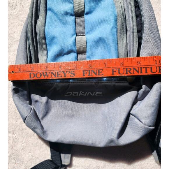 DaKine Cosmo 6.5L Backpack Vintage Blue Grey Small Travel Bag Surf Snow Skate - Picture 2 of 9